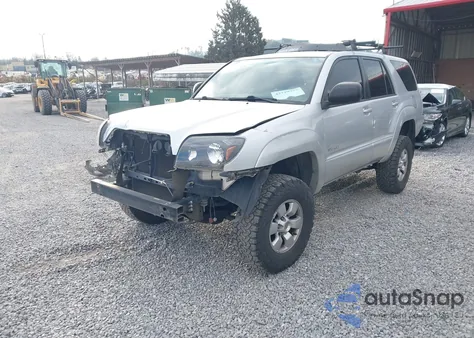 2003 Toyota 4Runner Sr5 V6 z USA, uszkodzony, nr VIN JTEBU14RX38007308